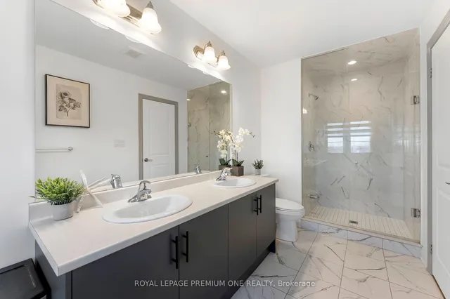 Additional image 19 of 19 Bretlon St