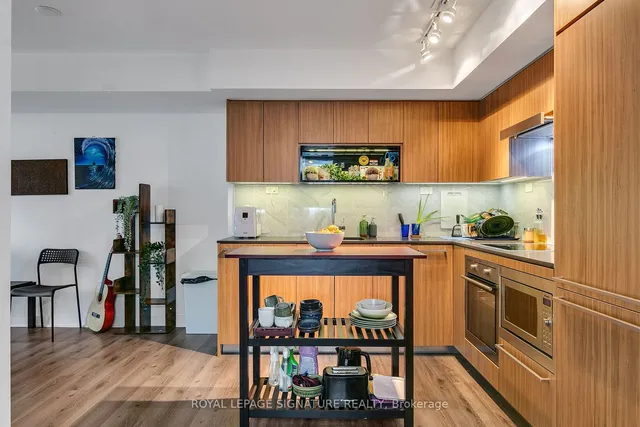 Additional image 10 of 70 Queens Wharf Rd Unit 807