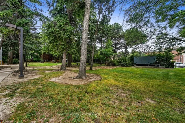 Additional image 35 of 3000 Bathurst St Unit 1401