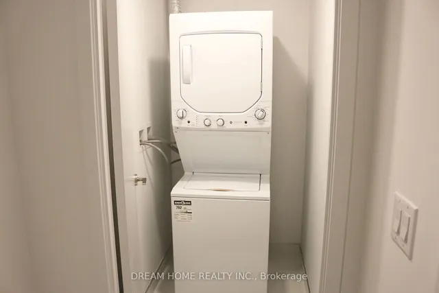 Additional image 15 of 20 Edward St Unit 709