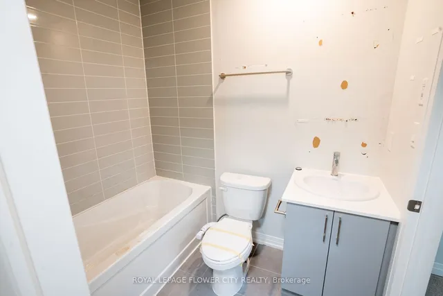 Additional image 7 of 402 The East mall suite Unit 116