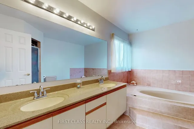 Additional image 16 of 7 Kenpark Ave