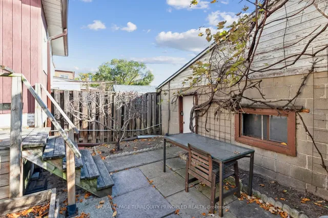 Additional image 32 of 39 Oakwood Ave