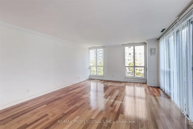 Additional image 8 of 2287 Lake Shore Blvd Unit 205