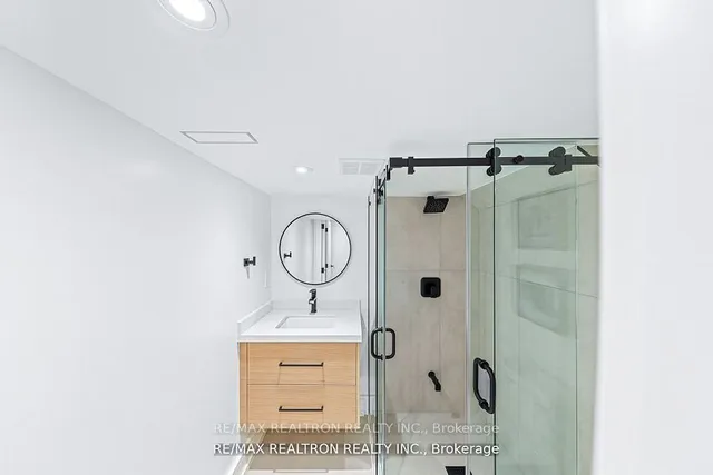 Additional image 27 of 225 Christie St