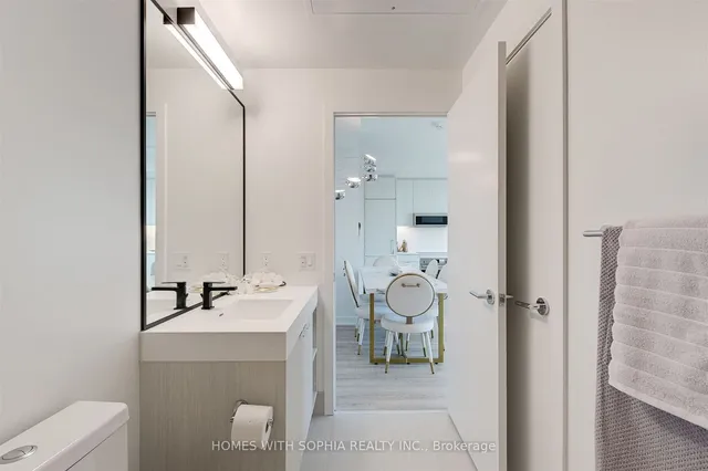 Additional image 26 of 250 Lawrence Ave Unit 607