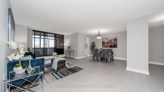 Additional image 9 of 18 Knightsbridge Rd Unit 1011