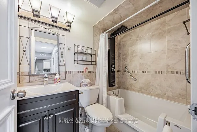 Additional image 19 of 30 Fashion Roseway Unit 518E