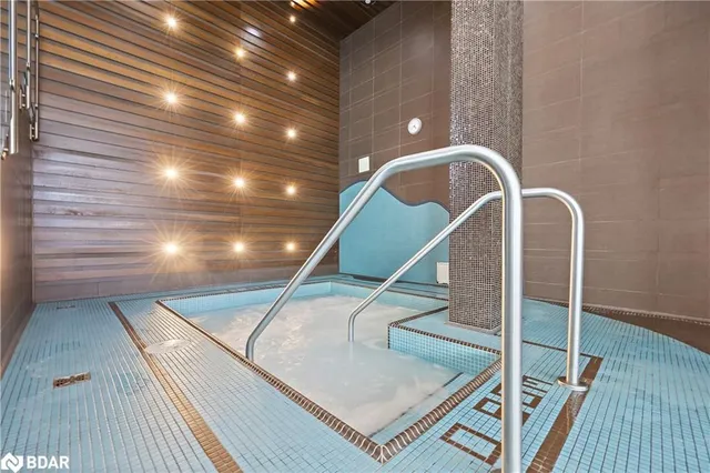 Additional image 39 of 80 Marine Parade Dr Unit 201