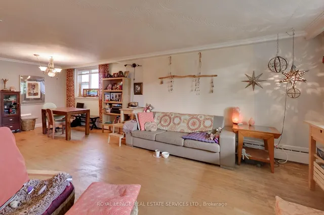 Additional image 7 of 118 High Park Ave