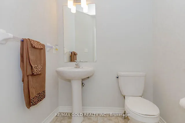 Additional image 17 of 40 Stephanie Ave