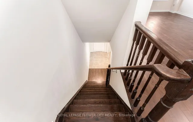 Additional image 11 of 16 Quillberry Clse