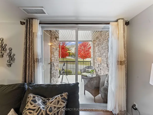 Additional image 33 of 684 Warden Ave Unit 216