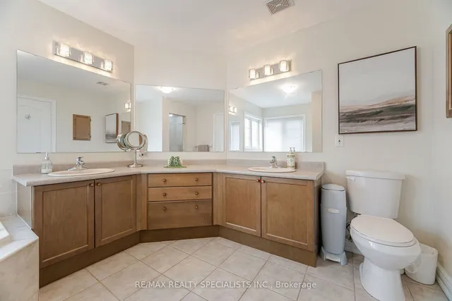 Additional image 16 of 7 Sorbonne Dr