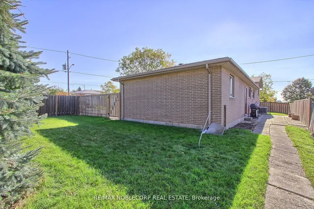 Additional image 38 of 22 Bimini Cres