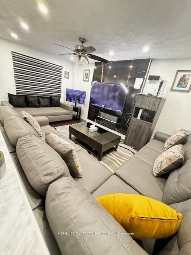 Additional image 7 of 32 Oaklea Blvd