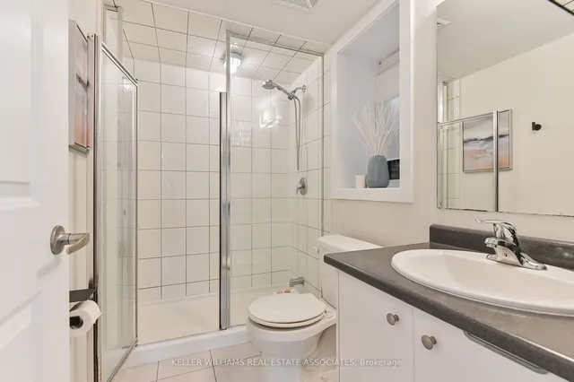 Additional image 17 of 10 Drummond St Unit 515