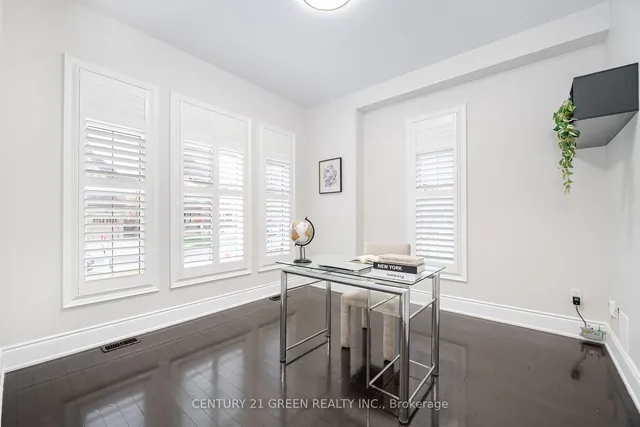 Additional image 11 of 20 Foothills Cres