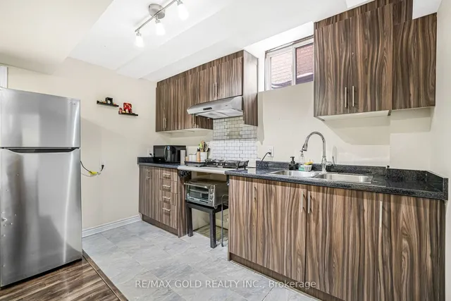 Additional image 34 of 95 Mount Fuji Cres