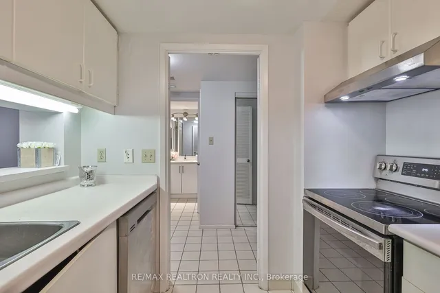 Additional image 20 of 44 Gerrard St Unit 811