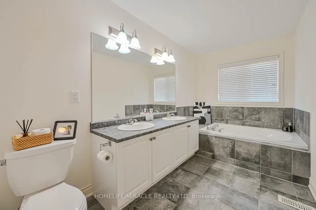 Additional image 24 of 34 Pearman Cres