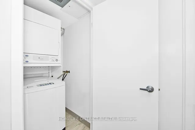 Additional image 16 of 36 Lee Centre Dr Unit 2708