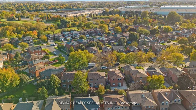 Additional image 33 of 13 Stillwater Cres