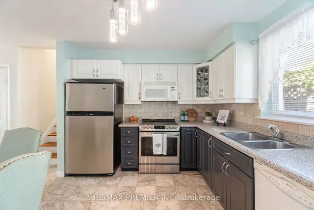 Additional image 14 of 164 Avondale Blvd