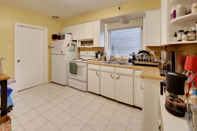 Additional image 18 of 118 High Park Ave