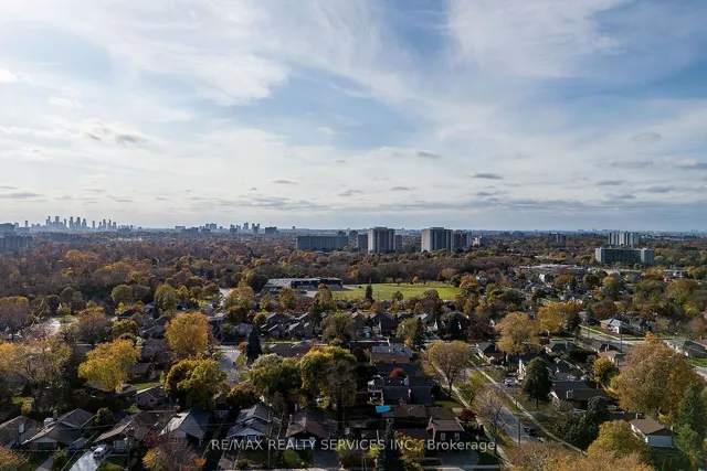 Additional image 33 of 19 Mulgrove Dr