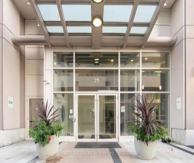 25 Town Centre Crt Unit 2010