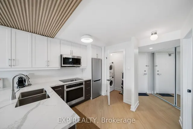 Additional image 3 of 77 Maitland Pl Unit 1905