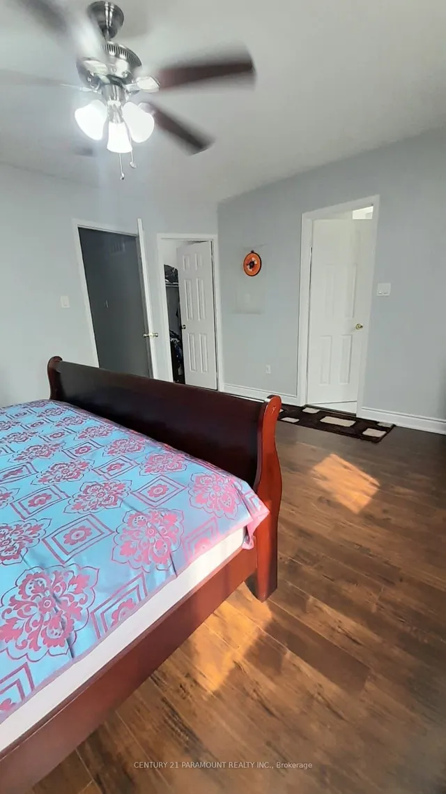 Additional image 10 of 42 Four Seasons Circ