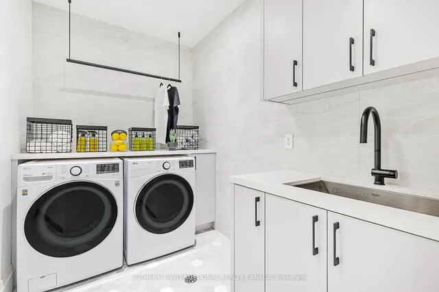 Additional image 30 of 678 Oriole Pkwy