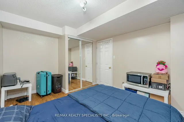 Additional image 31 of 76 Thunderbird Tr