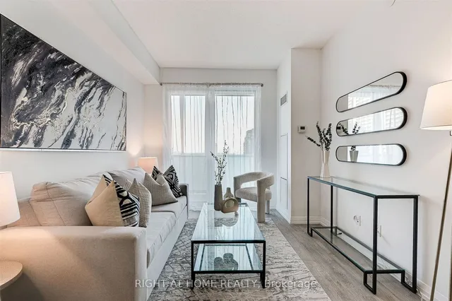 Additional image 18 of 101 Erskine Ave Unit 804