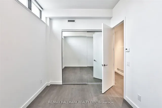 Additional image 9 of 81 Wellesley St Unit 1105