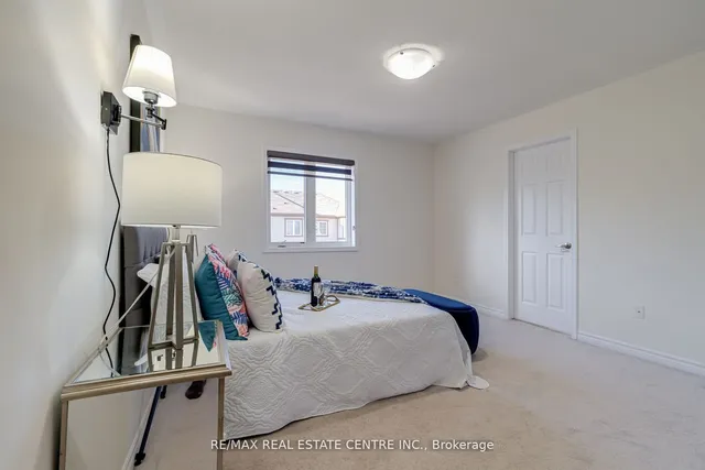 Additional image 27 of 4 Metro Cres