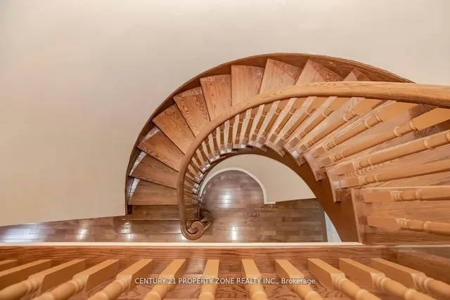 Additional image 17 of 15 Vernet Cres