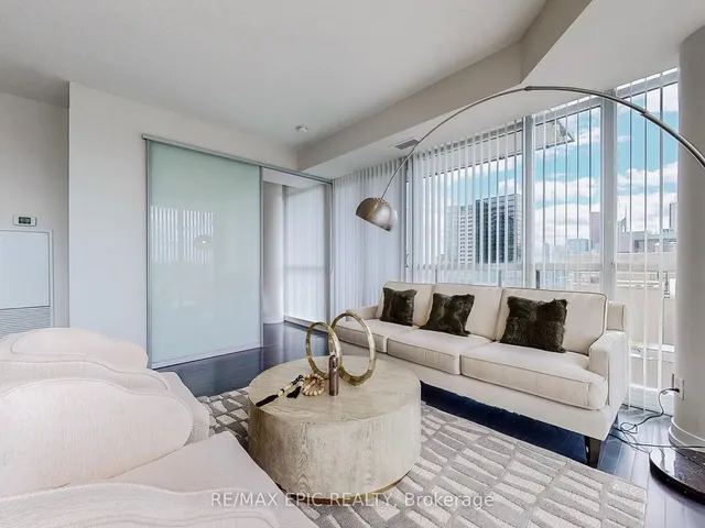 Additional image 6 of 770 Bay St Unit PH308