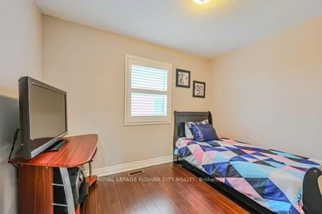 Additional image 30 of 269 Brussels Ave