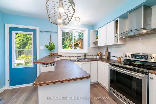 Additional image 12 of 10 Rowallan Dr