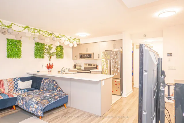 Additional image 9 of 165 Veterans Dr Unit 5