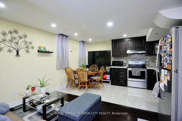 Additional image 32 of 13 Templar St