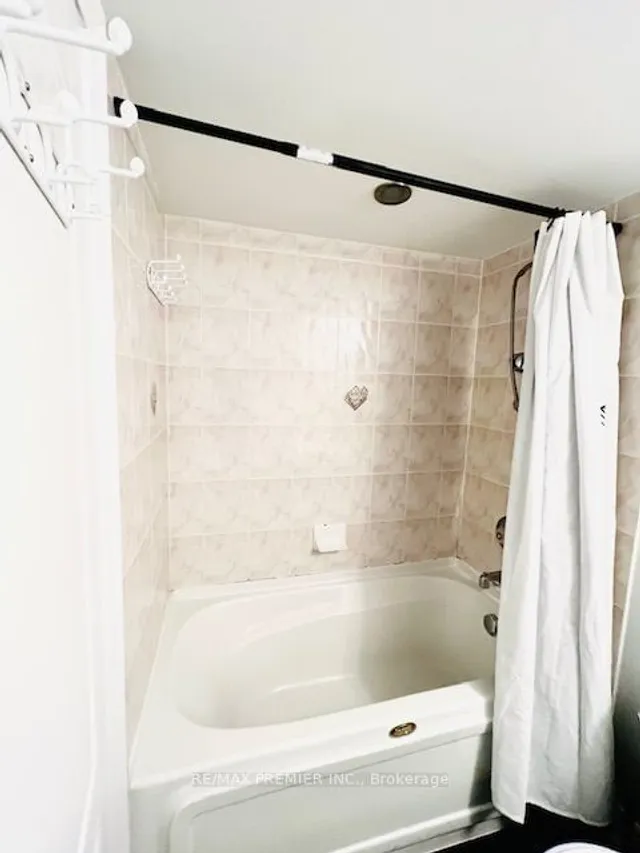 Additional image 29 of 5418 Yonge St Unit 901