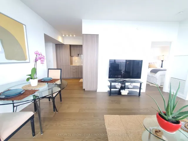 Additional image 13 of 11 Wellesley St Unit 5905