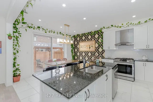 Additional image 21 of 20 Dolucci Cres