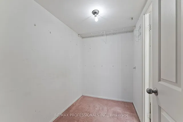 Additional image 15 of 717 Bay St Unit 602