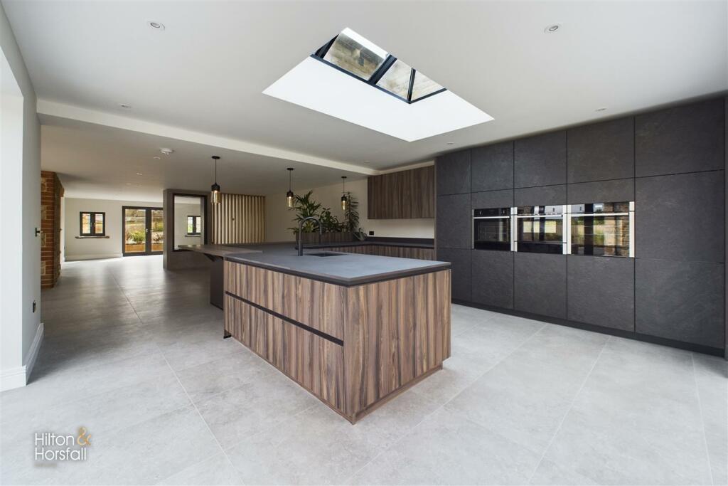 Additional image 13 of Rycroft Dairy, Wheatley Lane Road, Fence