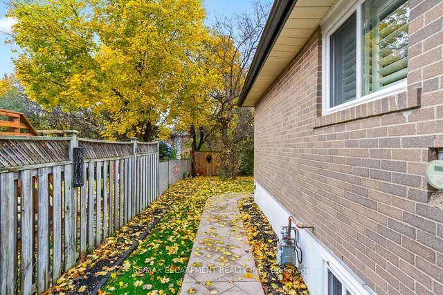 Additional image 33 of 24 WILLIS Dr